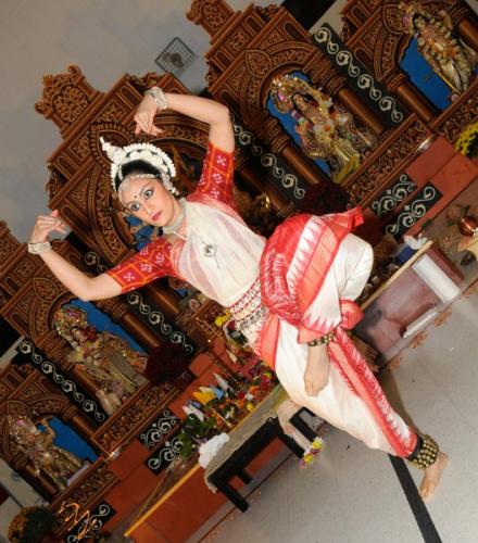 2010AratiDance DurgaPuja (14)
