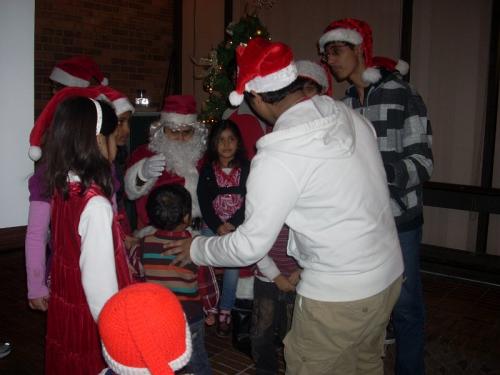 2010ChristmasParty (106)